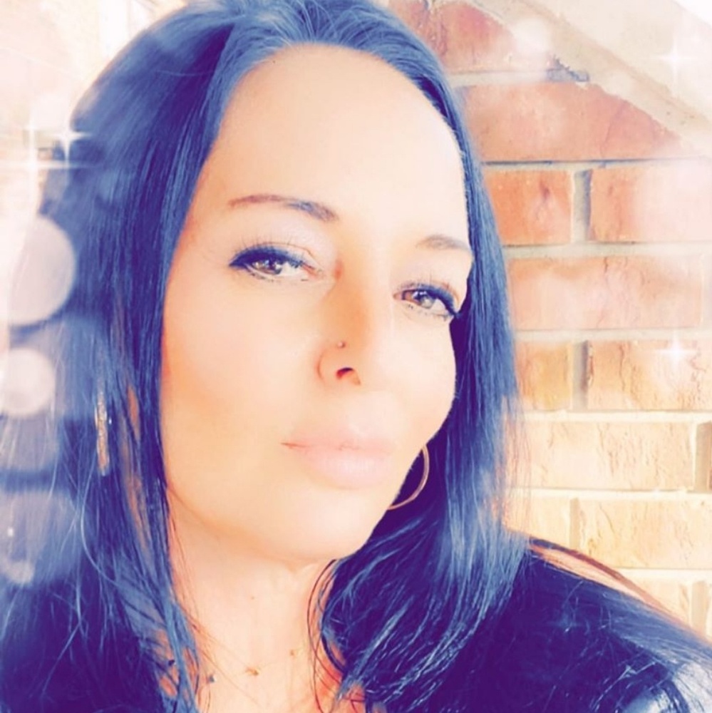 Meet your Posher, Nikki